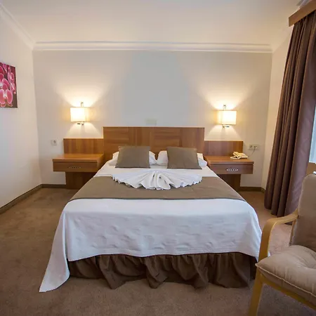 Melis Hotel 2*