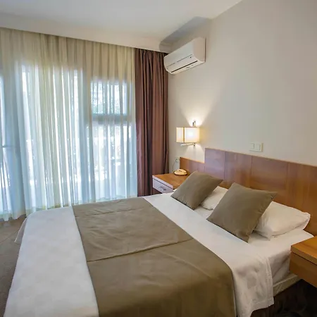 Otel Melis 2*